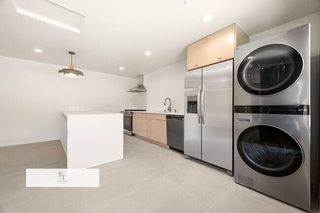 Building Photo - 414 Stedman Pl