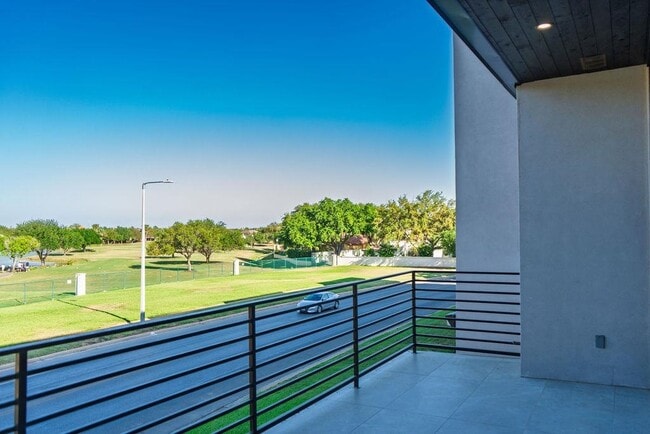 Building Photo - 8120 Stillmeadow Ct