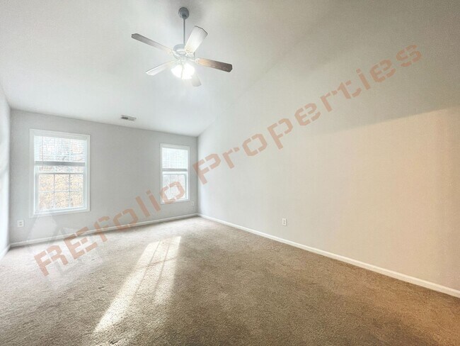 Building Photo - 112 Taylors Creek Ct