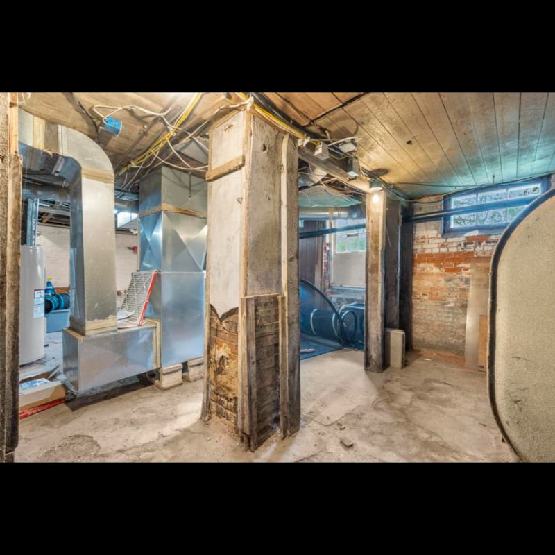 Building Photo - 15 Hackmatack St