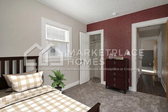 Building Photo - 408 S Clemens Ave