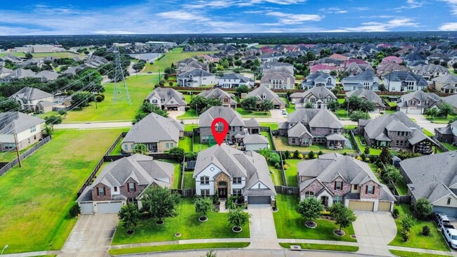 Building Photo - 26407 Wooded Hollow Ln