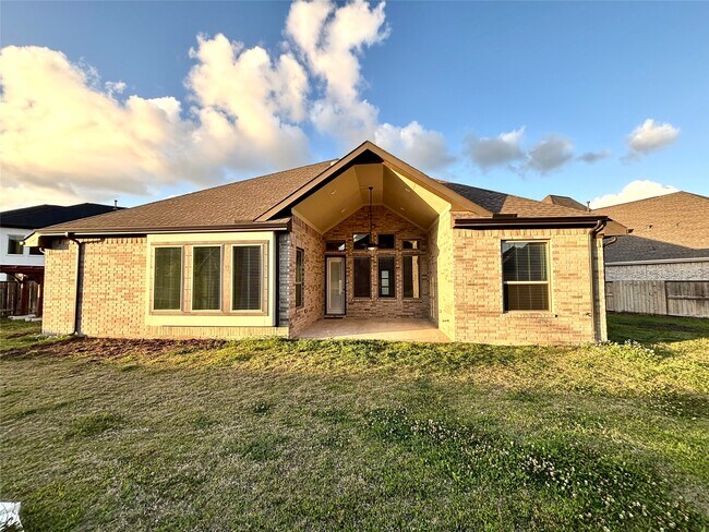 Building Photo - 5806 Pecos Ct