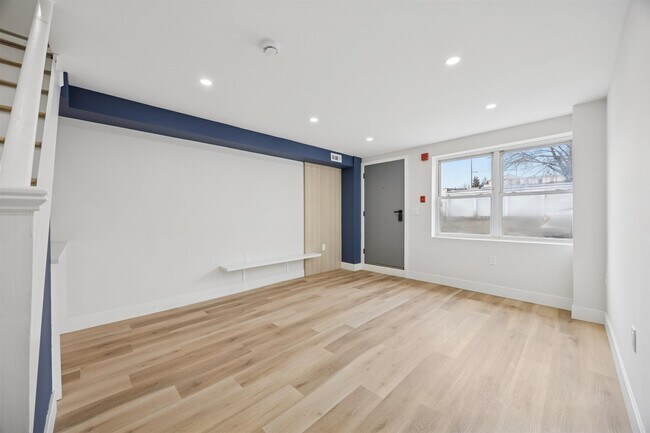 Building Photo - 4522 Baker St