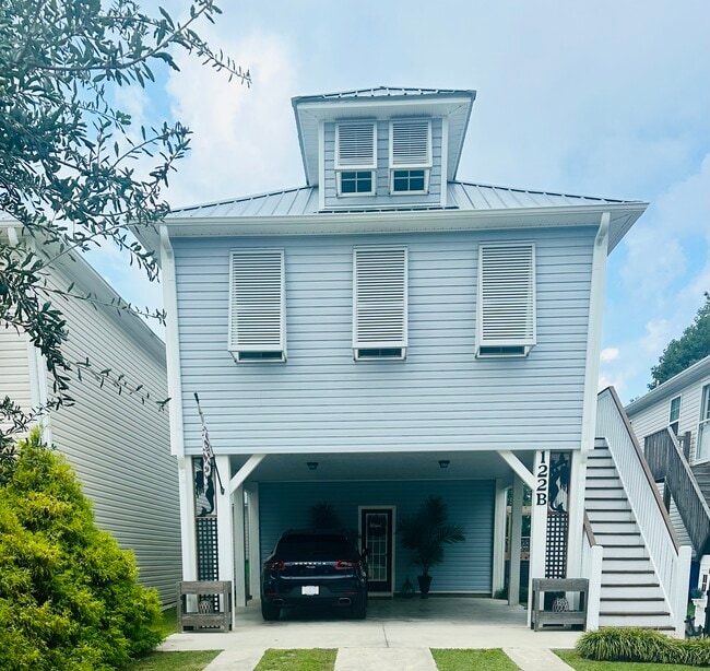 Building Photo - 122B James Ave