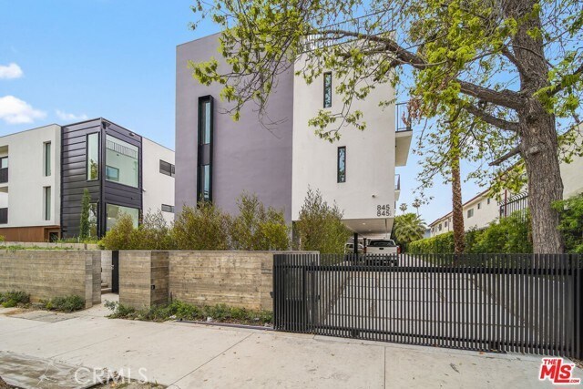 Building Photo - 849 N Mariposa Ave