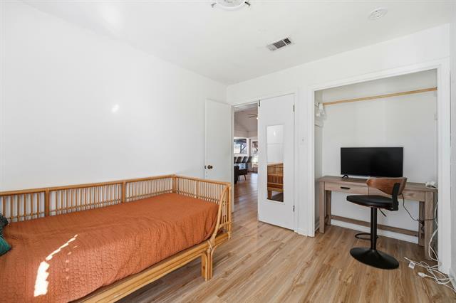 Building Photo - 802 Buckingham Pl