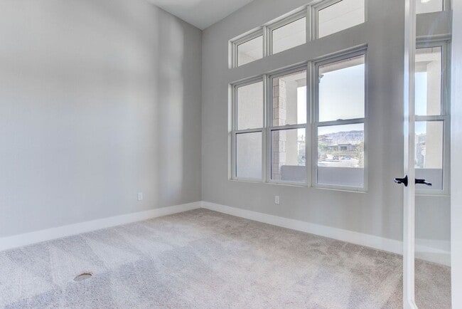 Building Photo - 4778 Outlook Peak St