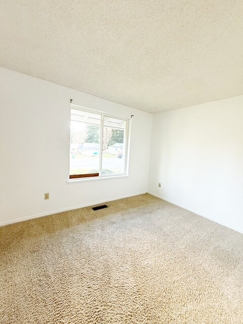 Building Photo - 2744 Grand Fir Pl SE