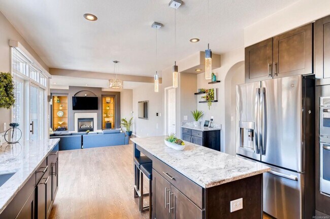 Building Photo - Luxury 6 Bedroom, 5 Bath Home in Prestigio...