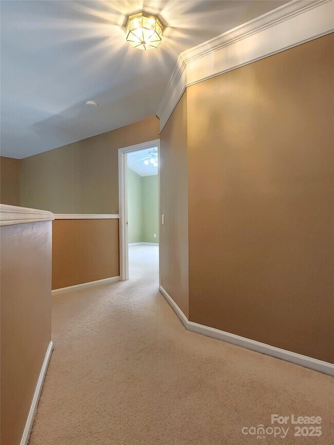 Building Photo - 7533 Lady Bank Dr