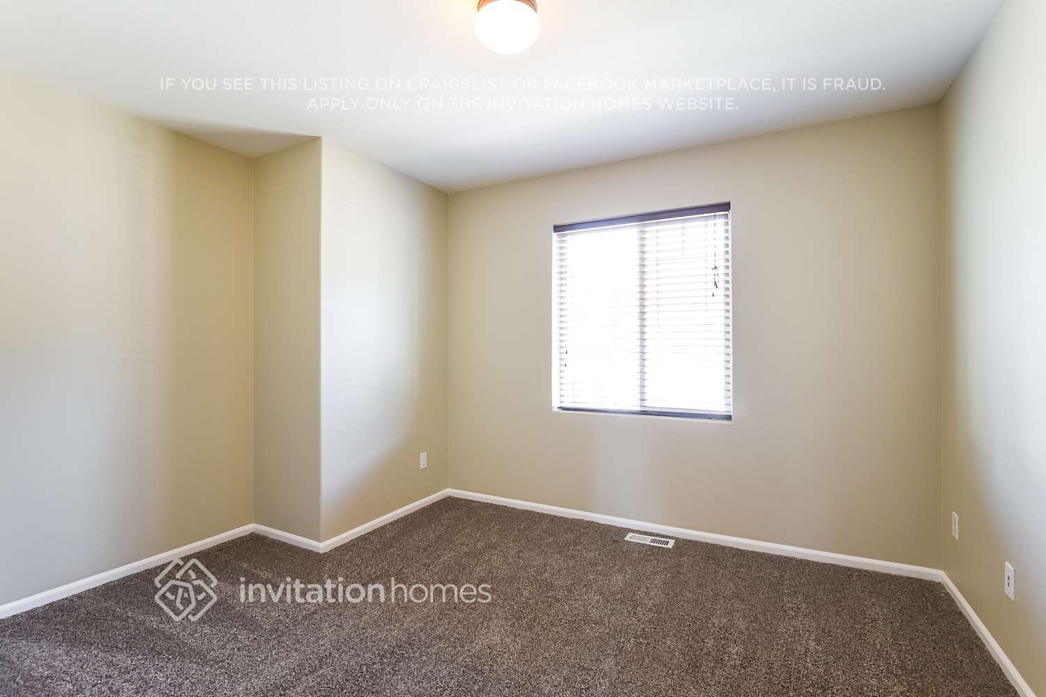 Building Photo - 1319 Daffodil Ave NE