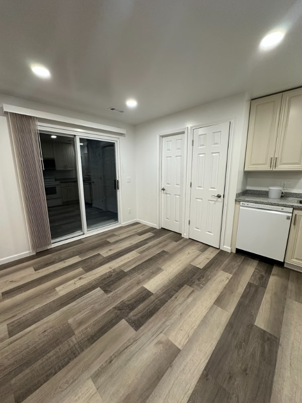 Building Photo - 28532 Grayling Ave