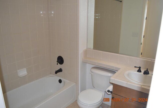 Building Photo - 2725 Amalfi