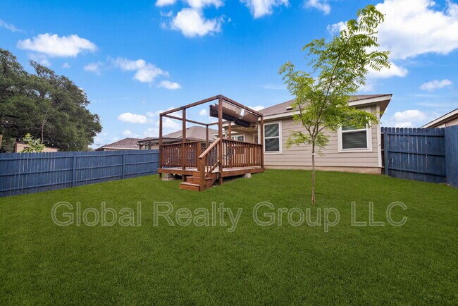 Building Photo - 14947 Cheshire Way