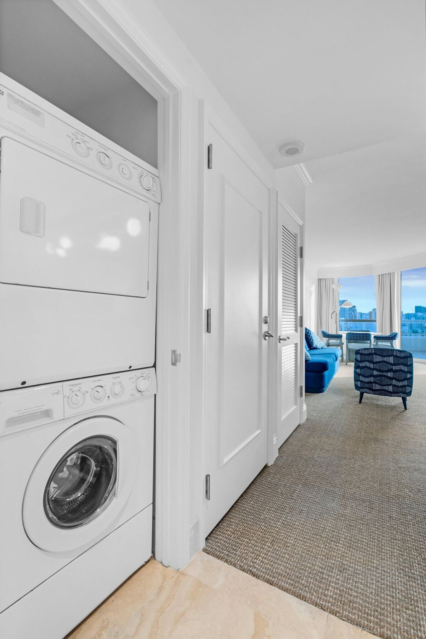 Building Photo - 4401 Collins Ave