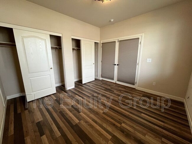Building Photo - 2287 W Wall Ct