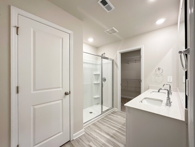 Building Photo - 2107 Morgan Hls Dr