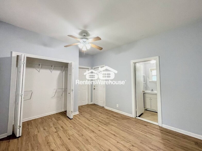 Building Photo - 1305 W 38th St