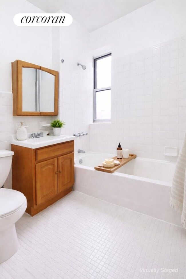 Building Photo - 508 W 167th St