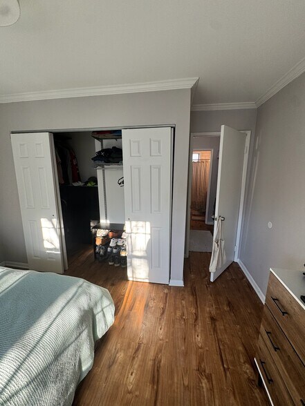 Main bedroom with large, three door closet - 2841 S Wakefield St