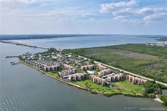 Building Photo - 3442 NE Causeway Blvd