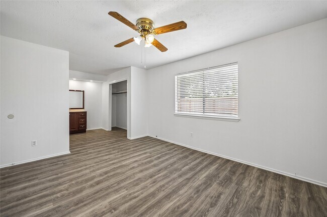 Building Photo - 7503 Winkle Wood Ln