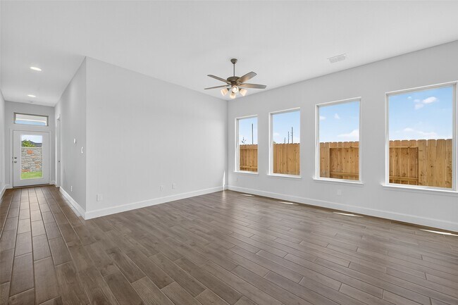 Building Photo - 2706 Sunrise Fld Ln