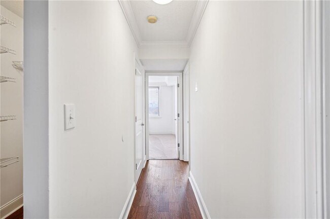 Building Photo - 2479 Peachtree Rd