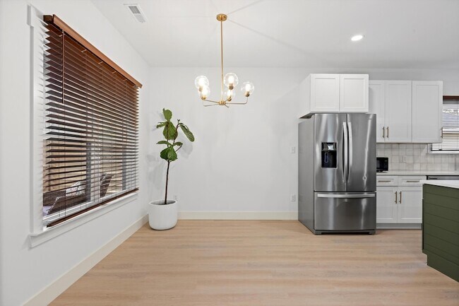 Building Photo - 2505 Vance Ave