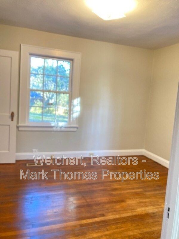 Building Photo - 3704 Turrentine St
