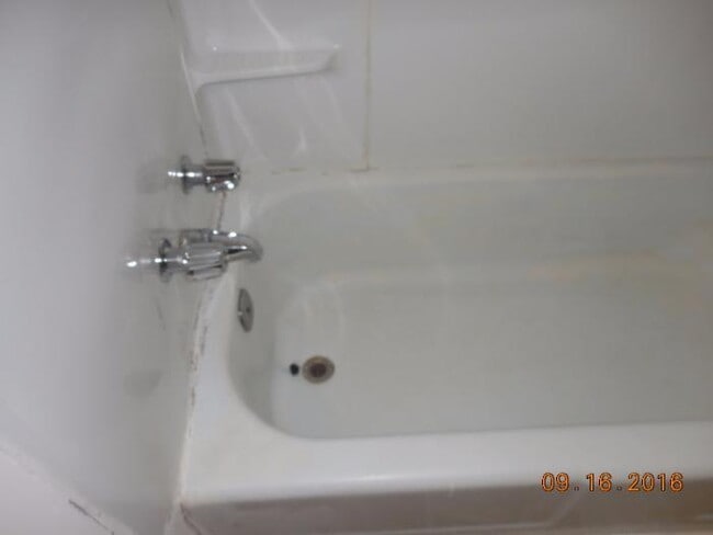 Building Photo - 3 Bedroom Home For Rent Near Lowes On Madison Street!