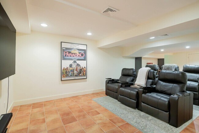 Building Photo - 88 Bull Path