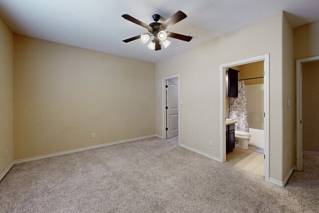 Building Photo - 303 Capps Dr