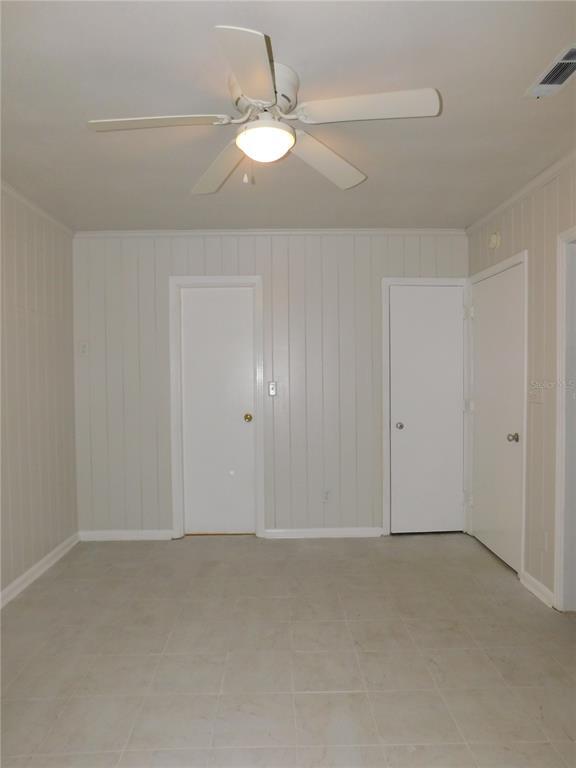 Building Photo - 548 NE 5th Ave