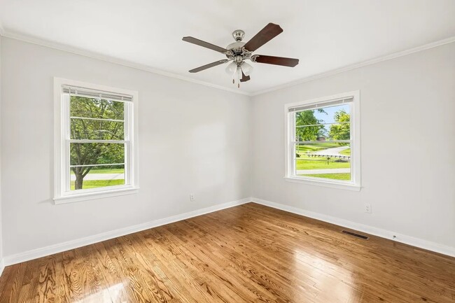 Building Photo - 202 Jackson Heights Rd