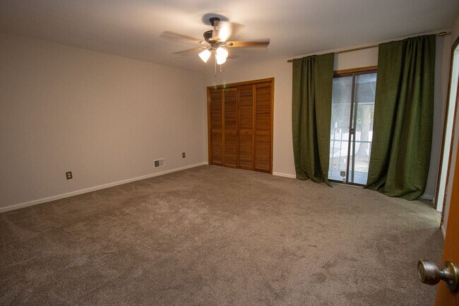 Building Photo - Beautiful Three Bedroom Home for Rent – 1440 Land of Lakes Circle, Lexington, SC