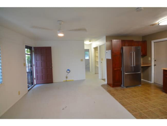 Building Photo - Aiea 2 Bedroom Single Family House