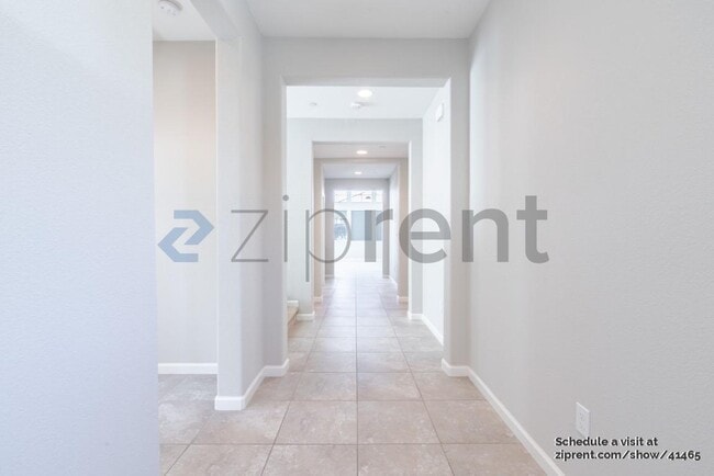 Building Photo - 776 Open Range Ave