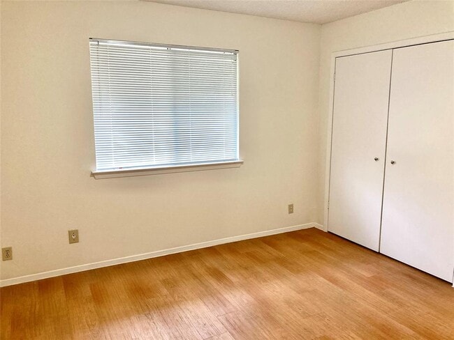 Building Photo - 10606 Lanshire Dr