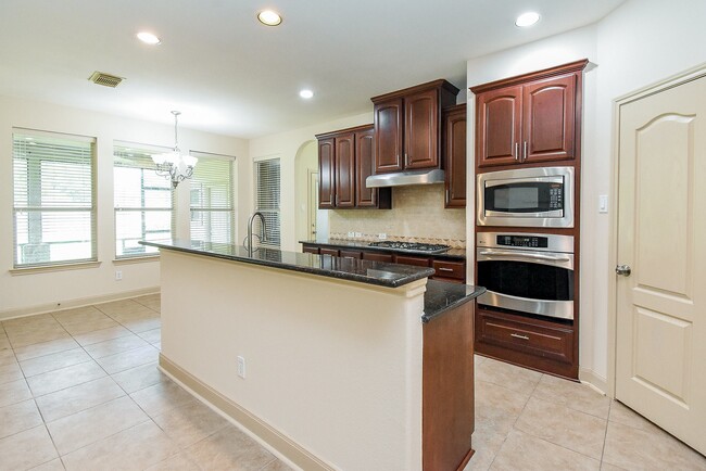 Building Photo - 28514 Hayden Park Dr