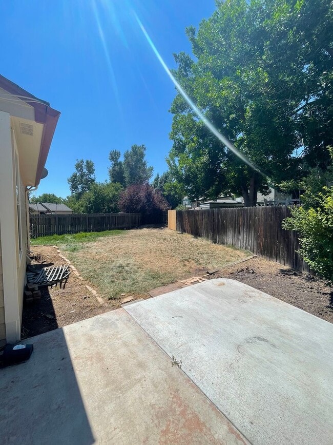 Building Photo - 4425 Hollyhock St