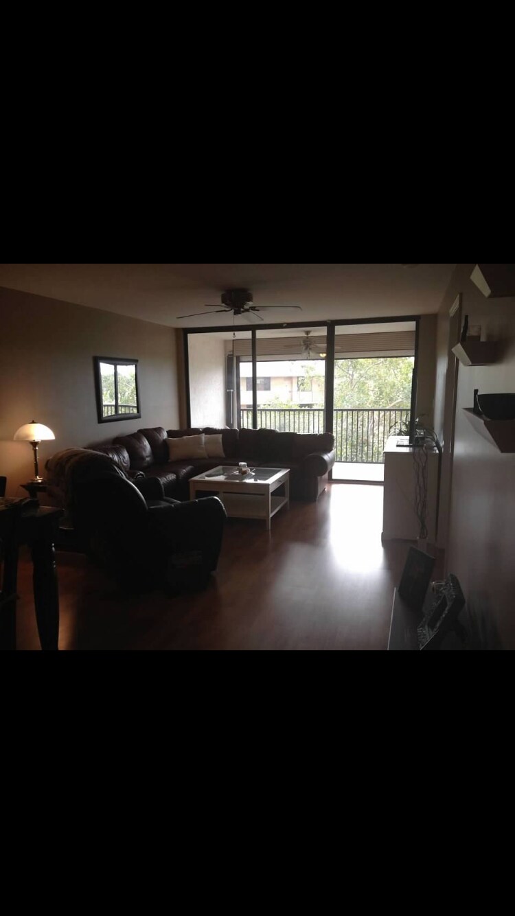 Building Photo - 8592 W Sunrise Blvd