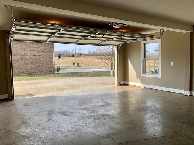 Building Photo - Charming All-Brick Home with In-Ground Poo...