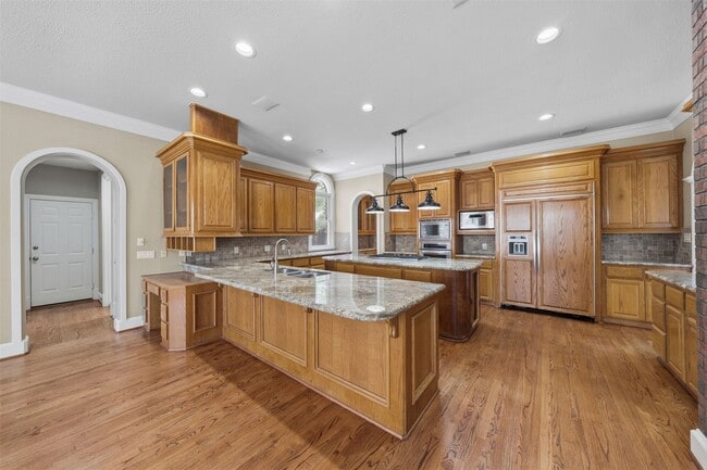 Building Photo - 13714 Gainesway Dr