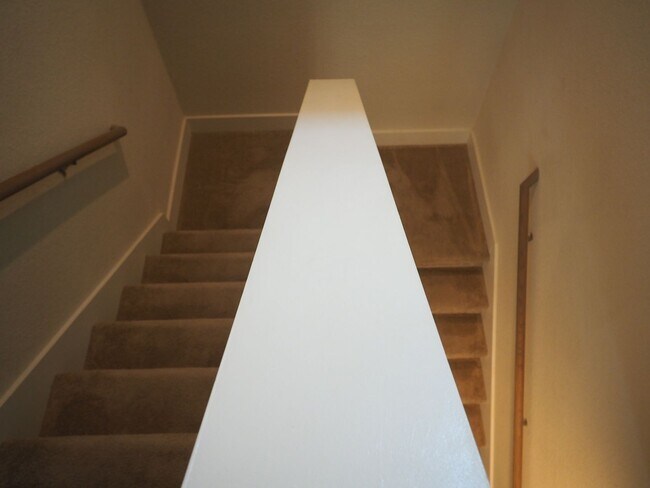 Building Photo - Beautiful two level Condo