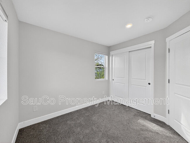 Building Photo - 17022 SW Lemongrass Ln
