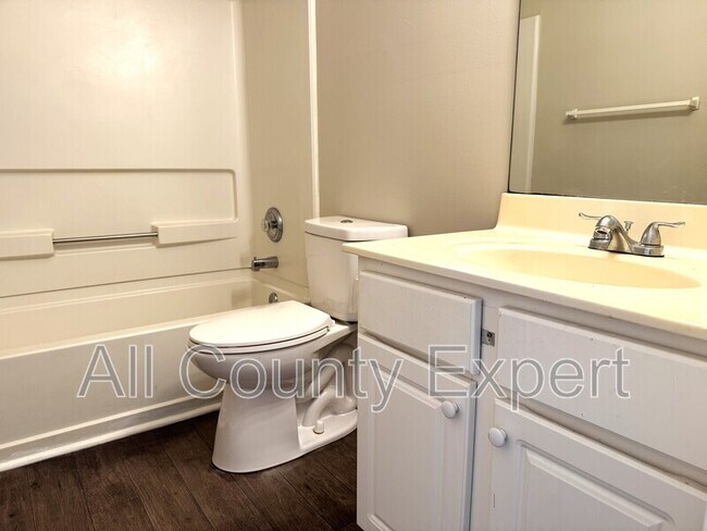 Building Photo - 1794 Taylor Oaks Dr