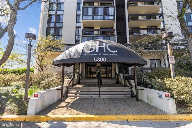 Building Photo - 5300 Holmes Run Pkwy