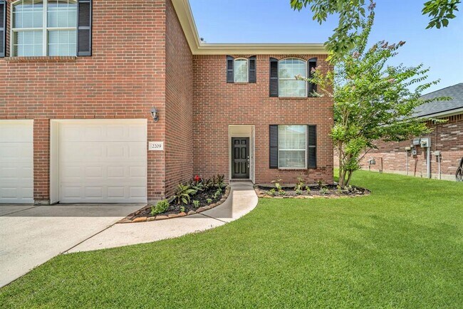 Building Photo - 2209 Jefferson Crossing Dr
